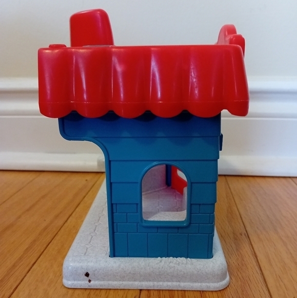 Vintage 1998  Fisher Price Little People Main Street Restaurant Playset - Picture 5 of 10